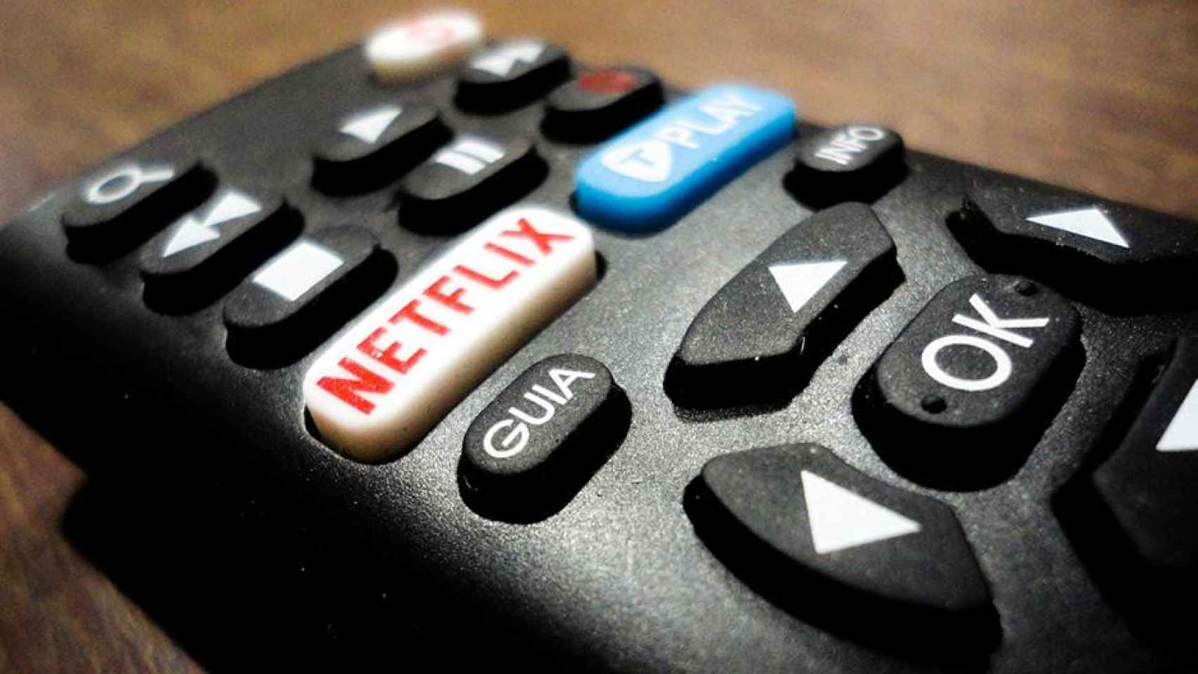 Mando de televisión con botón Netflix / PIXABAY