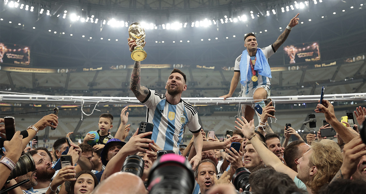 Messi festeja con Argentina el título del Mundial de Qatar / EFE