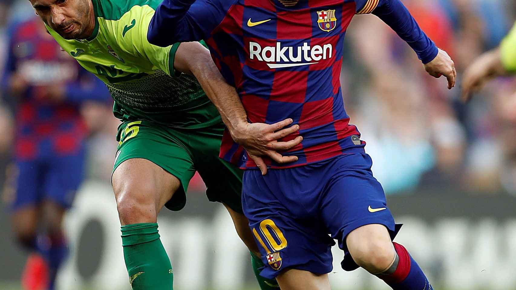Messi en una acción ante el Eibar / EFE