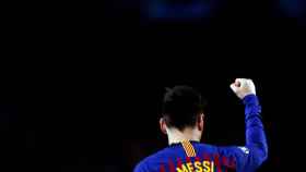 Una foto de Leo Messi liderando al Barça / EFE