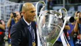 Zinedine Zidane con el título de Champions League /REDES
