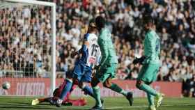 Varane en la acción del gol contra el Espanyol / EFE