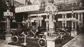 Stand de Elizalde en el salón del automóvil de Barcelona de 1919 / FUNDACIÓN ELIZALDE