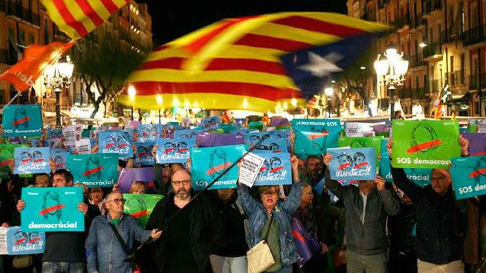 Concentraciones en Cataluña para exigir la libertad de los detenidos