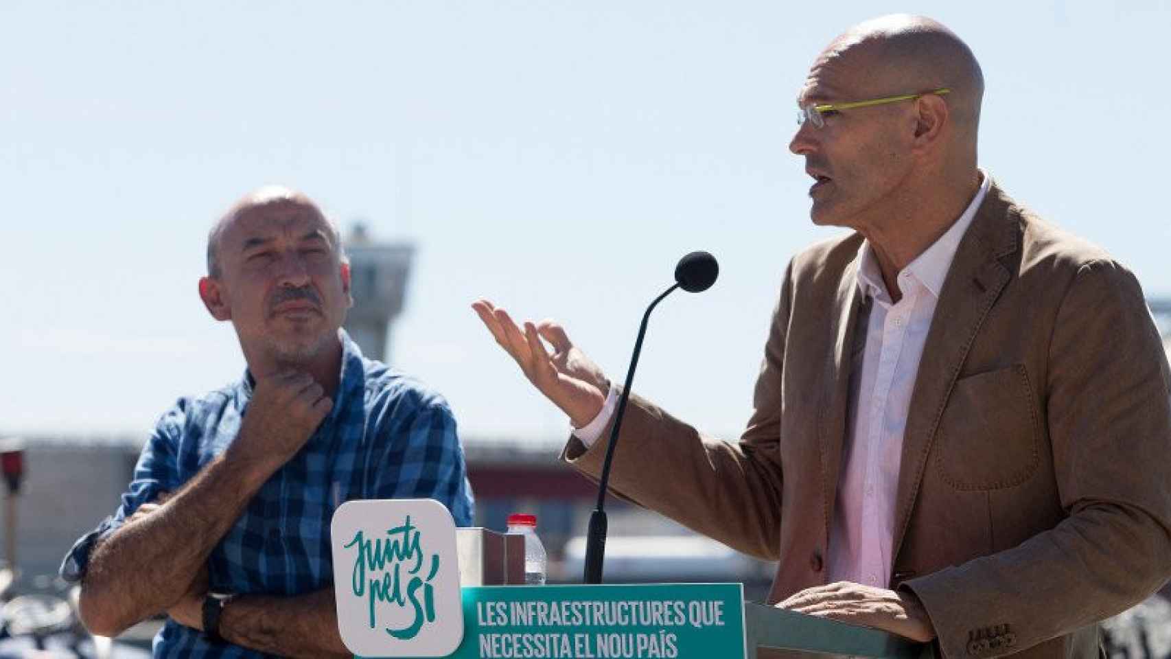 Los candidatos de Junts pel sí Germà Bel y Raül Romeva, en un acto en Tarragona