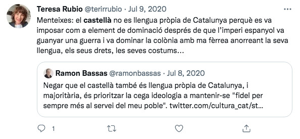 Teresa Rubio, candidata de JxCat a la alcaldía de Hospitalet, renegando del castellano en su cuenta de Twitter