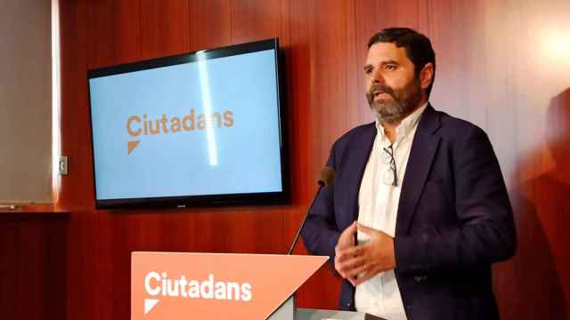 Paco Sierra en una rueda de prensa en el Ayuntamiento de Barcelona - CIUDADANOS BARCELONA