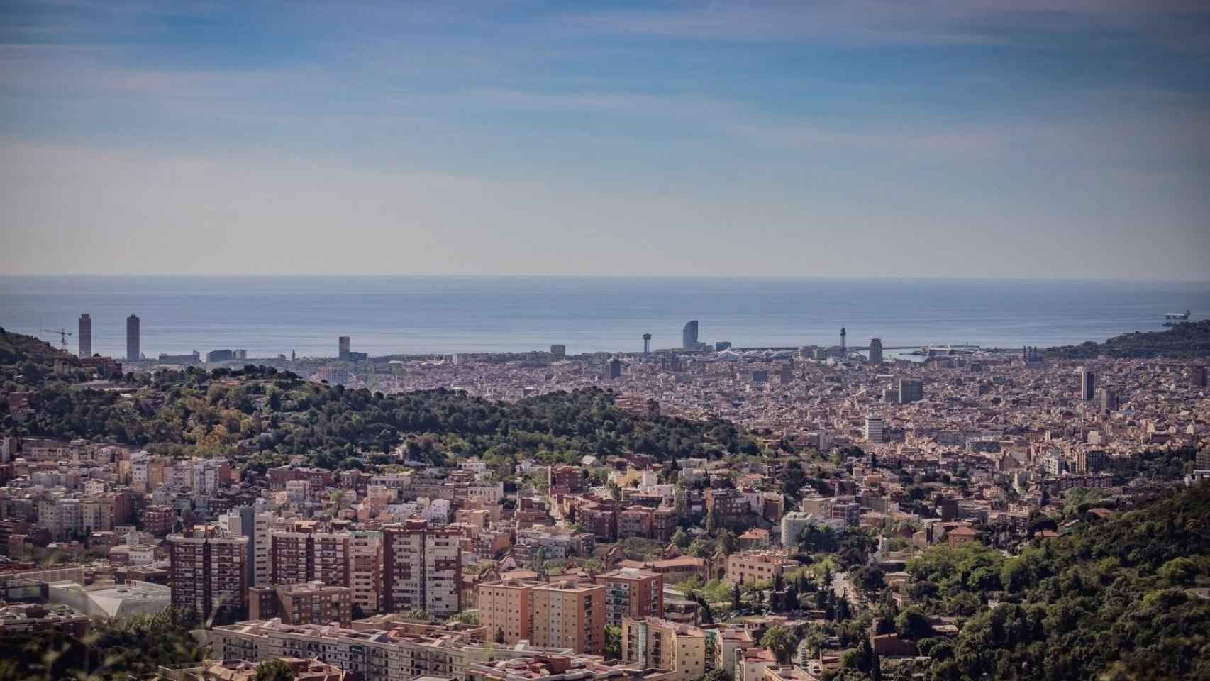 Cielos variables sobre la ciudad de Barcelona / EP