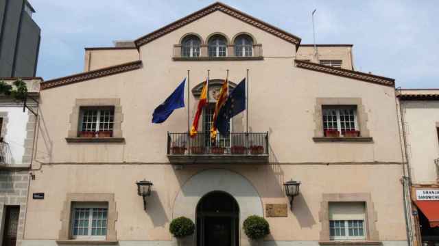 La Casa Consistorial, sede del Ayuntamiento de Esplugues de Llobregat / AYUNTAMIENTO