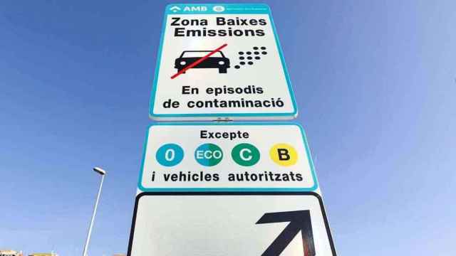 Señal de la Zona de Bajas Emisiones (ZBE) de Barcelona / AMB