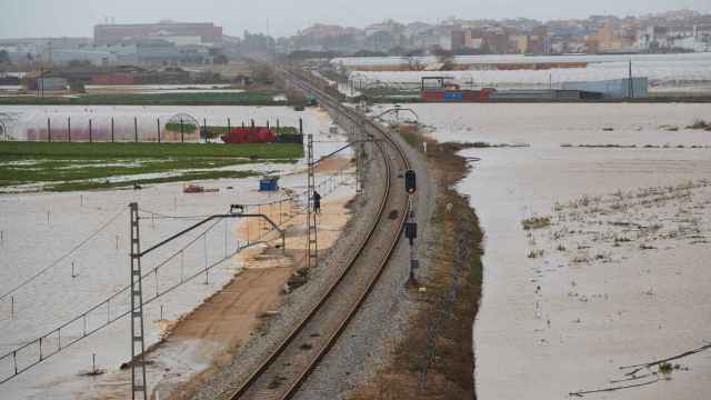 Malgrat de Mar (Barcelona) tras el temporal, que ha afectado al servicio eléctrico / EFE