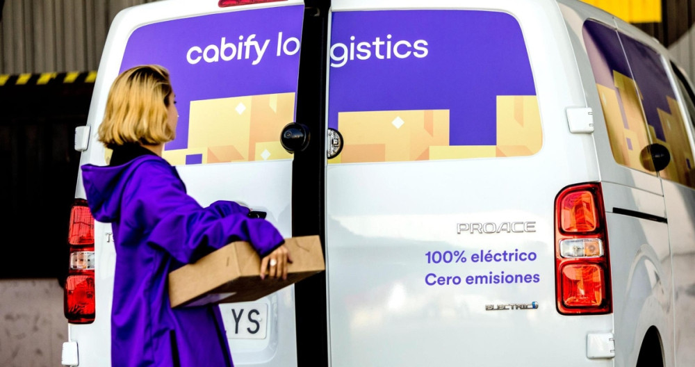 Furgoneta eléctrica de Cabify Logistics / CEDIDA