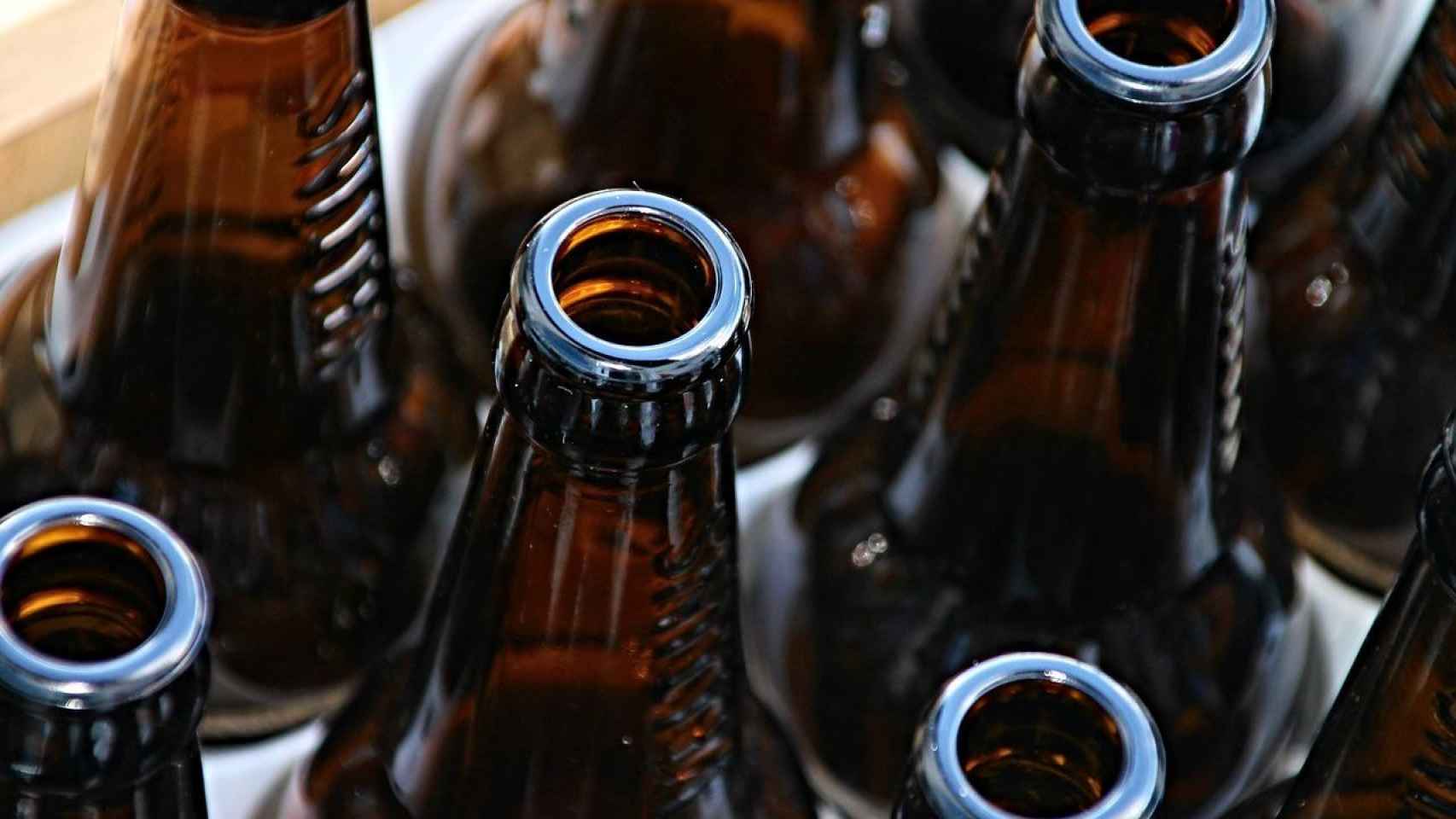Botellas de cerveza / CREATIVE COMMONS Lleida atesora la primera cervecería de granja de España