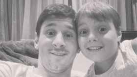 Una foto Leo Messi y su sobrino Rodrigo / Instagram