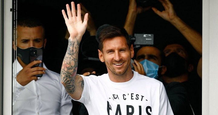 La llegada de Messi a París / Redes