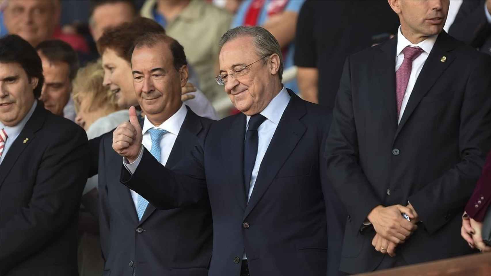 Florentino Pérez durante un partido del Real Madrid / EFE