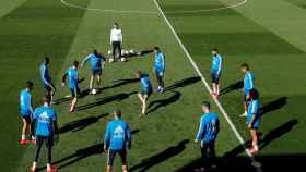 Los jugadores del Real Madrid ejercitándose en Valdebebas / EFE