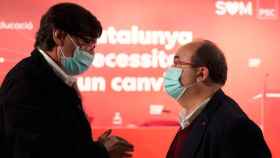 El candidato socialista a la presidencia de la Generalitat, Salvador Illa, junto a Miquel Iceta. EP