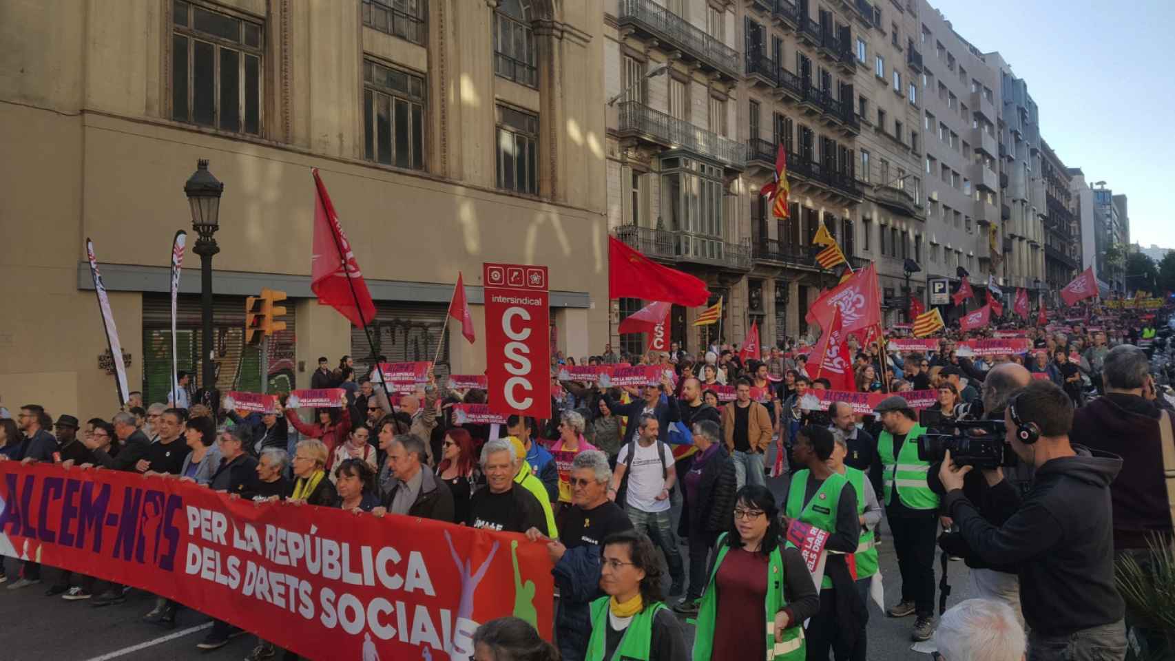 El independentismo dice que los derechos sociales solo se darán con la república catalana