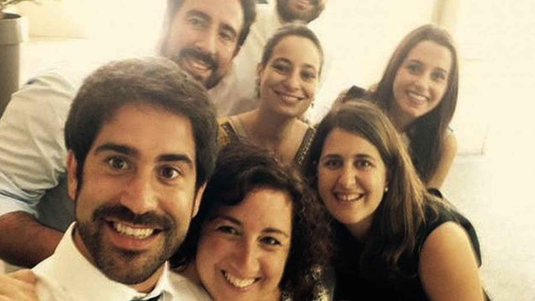 Inés Arrimadas (primera derecha superior) y Xavier Cima (primero izquierda superior) en una imagen de Instagram con otros diputados de la anterior legislatura.