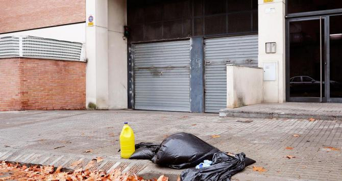 Imagen del párquin de la avenida de Madrid número 51 de Terrassa, donde Judit fue asesinada por Carlos, su expareja mosso / EFE