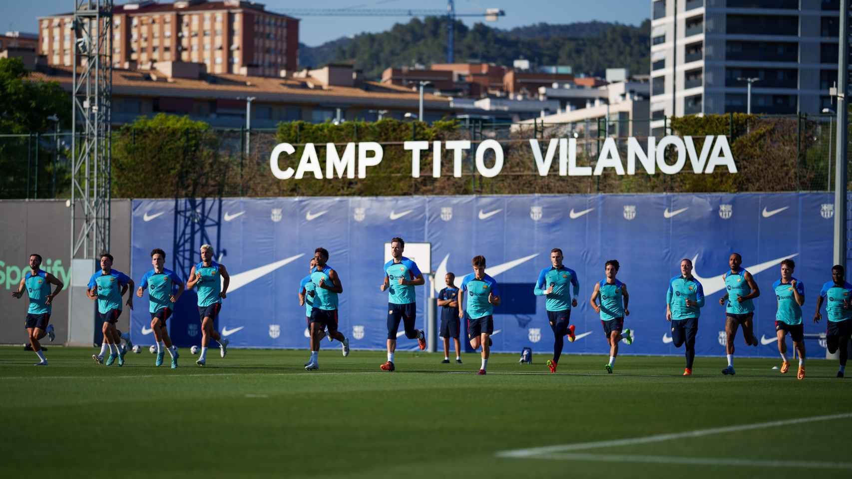 El FC Barcelona, entrenando en el Camp Tito Vilanova de la Ciutat Esportiva / FCB