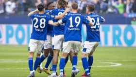 Los jugadores del Schalke 04 celebrando un gol / EFE