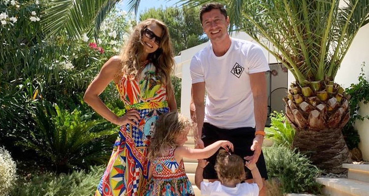 Lewandowski, junto a su familia, de vacaciones de verano / Redes