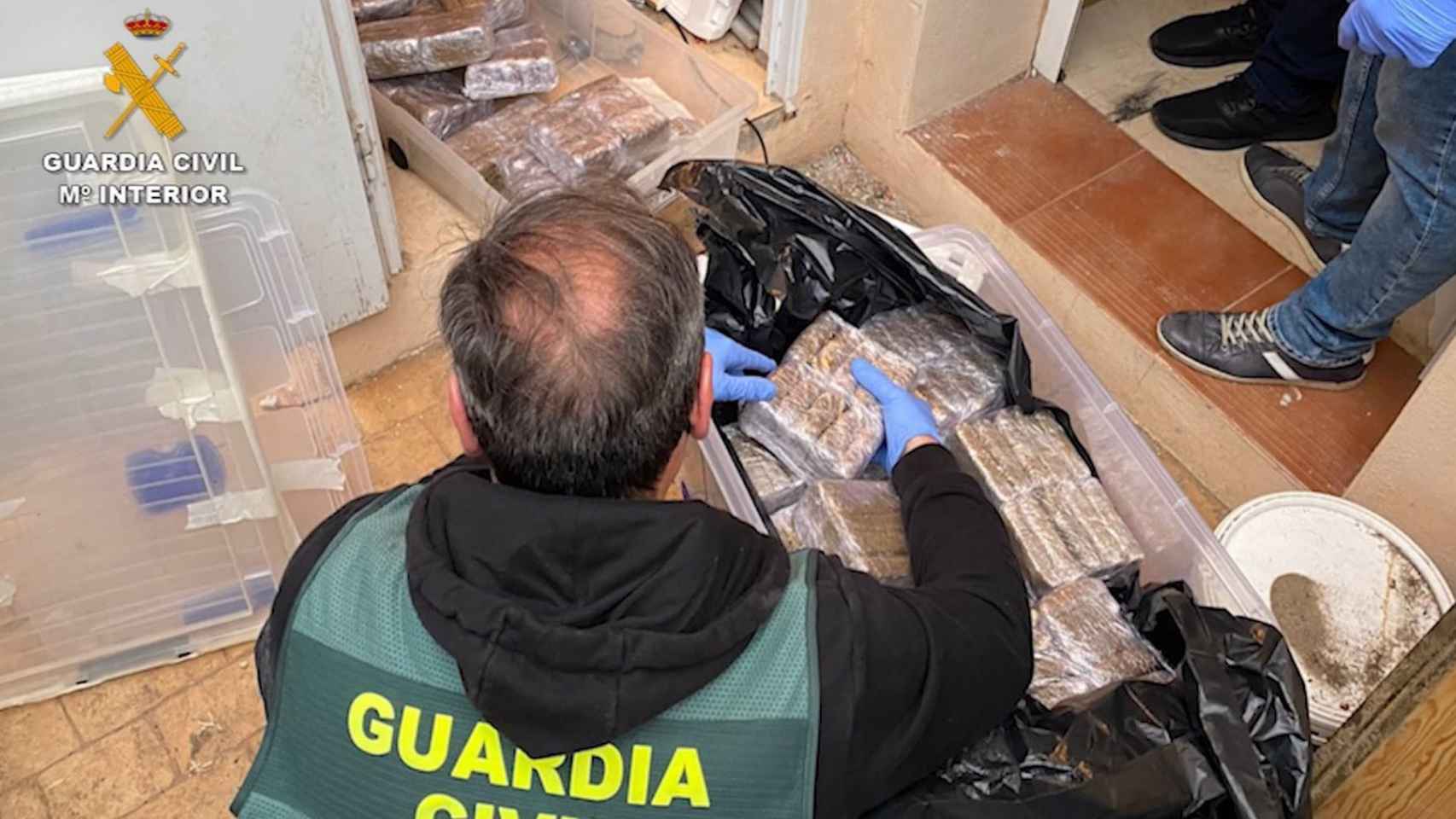 Incautación de hachís en la operación policial en Tarragona/ GUARDIA CIVIL