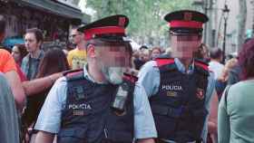 Dos agentes de Mossos patrullan cerca de plaza Catalunya / MOSSOS D'ESQUADRA