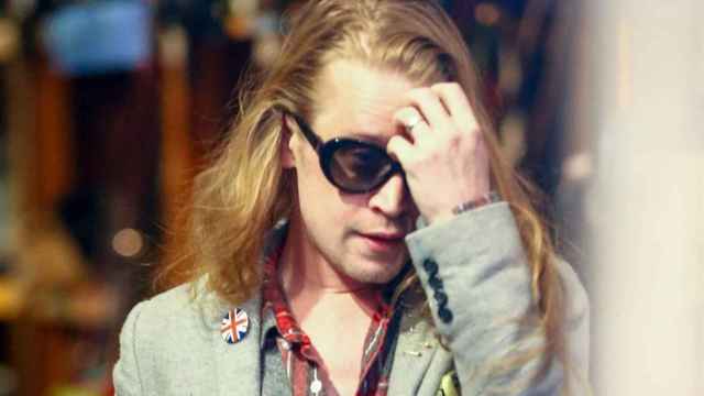 Macaulay Culkin vuelve a su 'look' de chico bueno