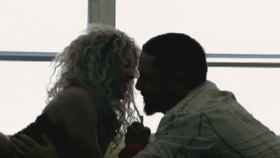 Una foto de Shakira y Alejandro Sanz en el videoclip 'La Tortura'