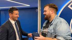 Un momento de la entrevista entre Ibai Llanos y Leo Messi, tras su presentación con el PSG / Twitch