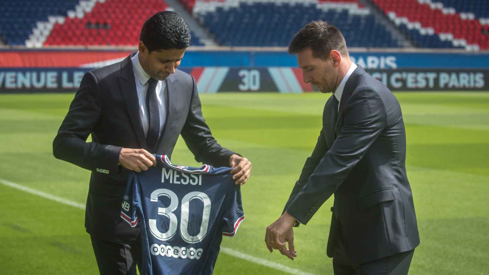 Al-Khelaifi y Messi presentado en el Parc des Princes / EFE