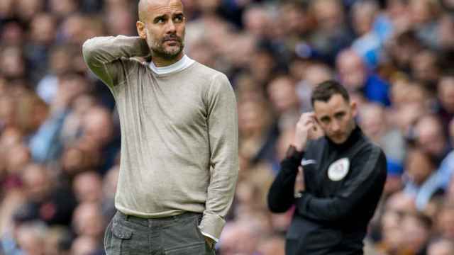 Pep Guardiola durante la derrota del City contra los Wolves / EFE