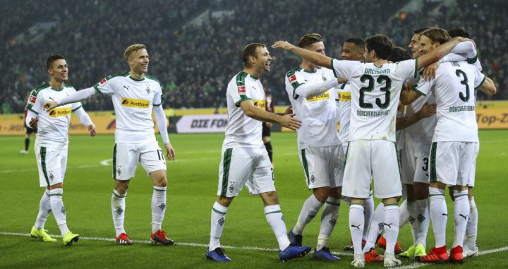 Los jugadores del Borussia Monchengladbach celebrando un gol / EFE