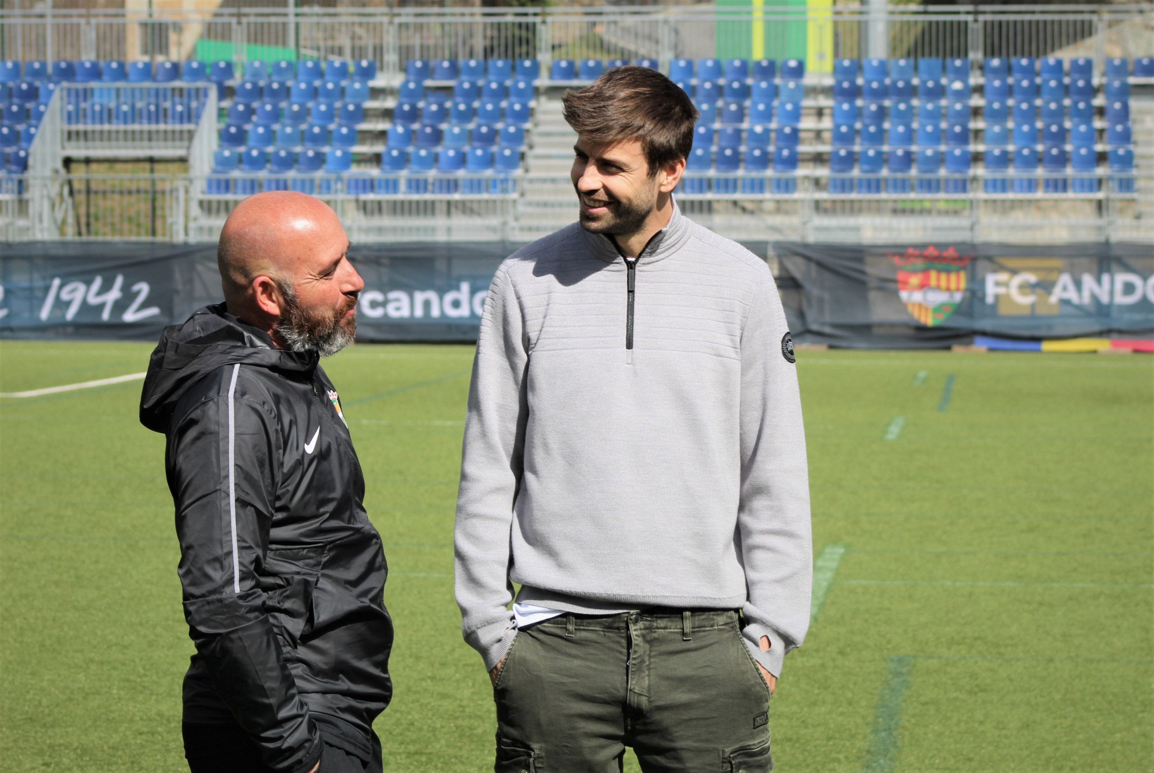 Gerard Piqué junto a Nacho Castro en Andorra / EFE