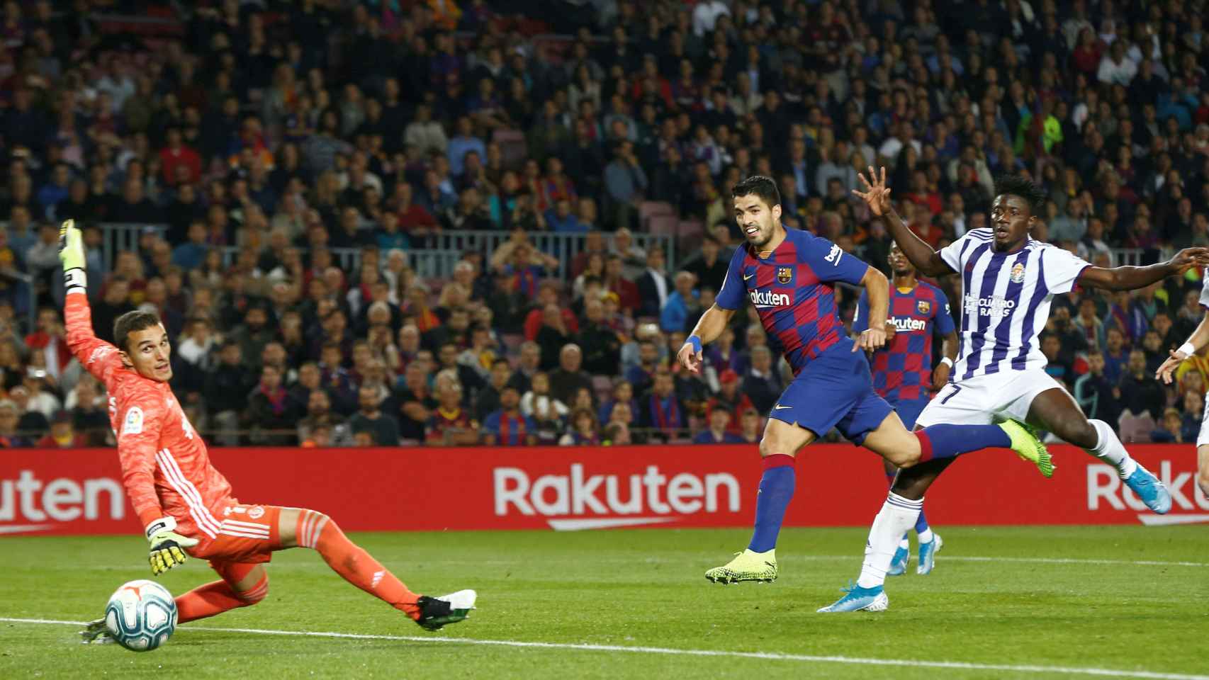 Luis Suárez, en su gol contra el Valladolid | EFE