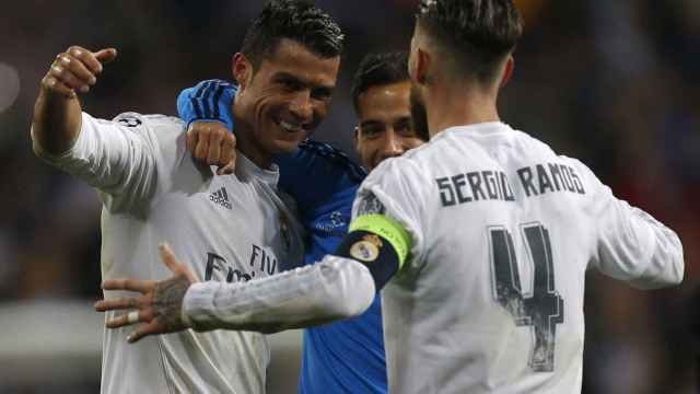 Cristiano, Ramos y Lucas Vázquez celebrando un título del Real Madrid / EFE