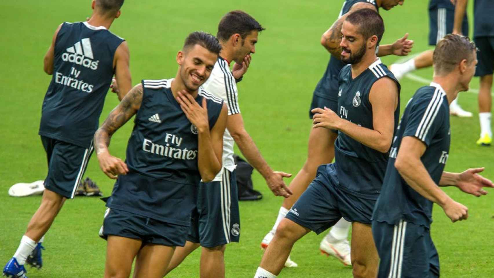 La estrella del Real Madrid Isco Alarcón entrena junto a Dani Ceballos | EFE