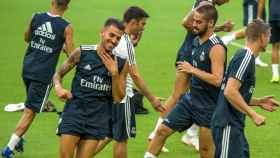 La estrella del Real Madrid Isco Alarcón entrena junto a Dani Ceballos | EFE