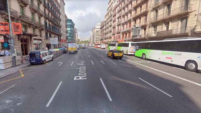 Imagen de la ronda Universitat de Barcelona / GOOGLE STREET VIEW
