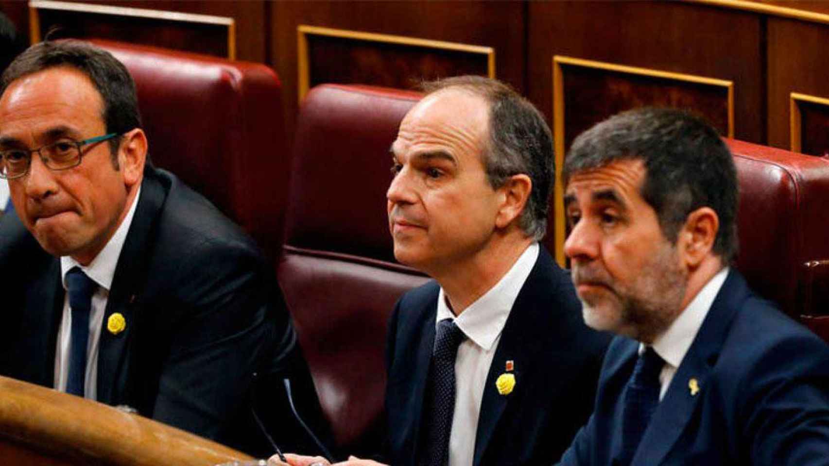 Josep Rull (i), Jordi Turull (c) y Jordi Sànchez (d) en el Congreso de los Diputados / EFE