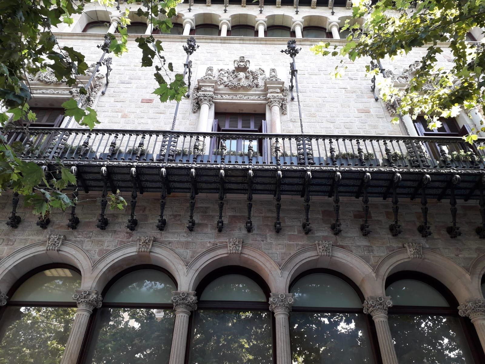 La Diputación de Barcelona, sin el lazo amarillo en su fachada / ERC