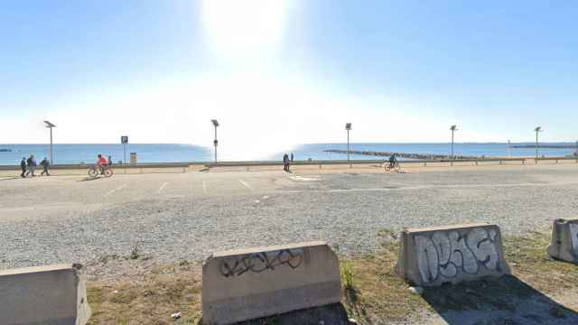 Alrededores de la zona donde se ha hallado a la joven de 19 años herida y desorientada en Barcelona / GOOGLE STREET VIEW