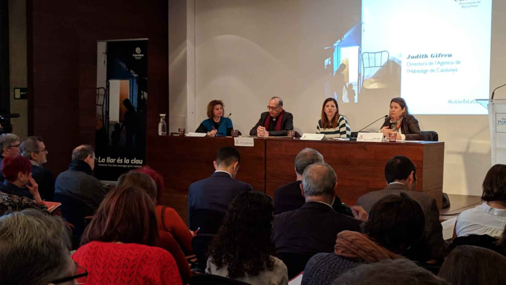 El arzobispo Juan José Omella en la presentación del acto 'La llar és la clau' donde ha defendido la vivienda social en Barcelona / CÀRITAS BARCELONA