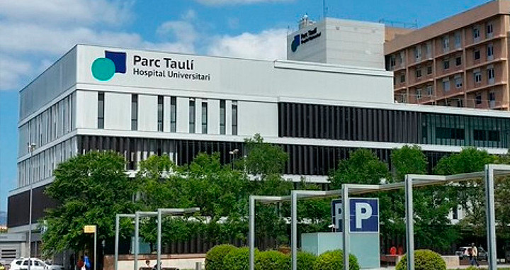 Fachada de la Corporación Sanitaria Parc Taulí de Sabadell, que perderá la Oncología Pediátrica en febrero / CG