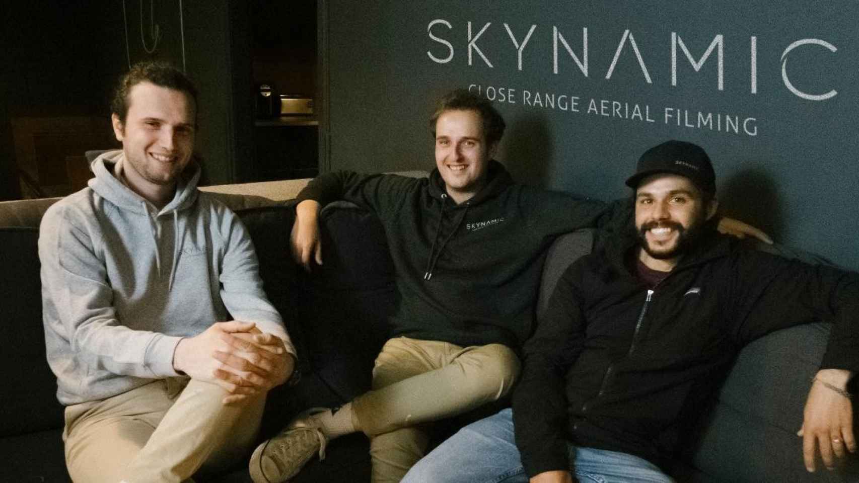 Xavier Ollé, Alejandro Maestra y Brandon Carrera, fundadores de Drone Amigos y expertos en rodajes con drones / CEDIDA