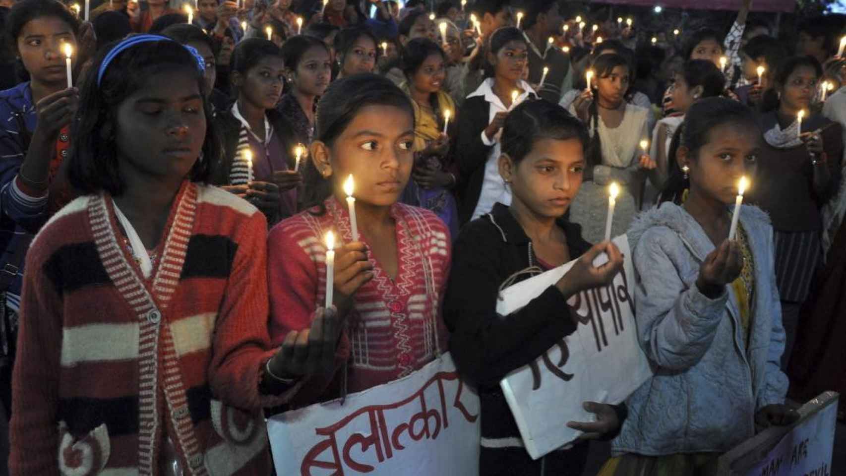 Varias niñas en una protesta en la India, en una imagen de archivo / EFE