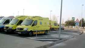 Los servicios sanitarios atendieron al herido en una terraza de Lleida / EP